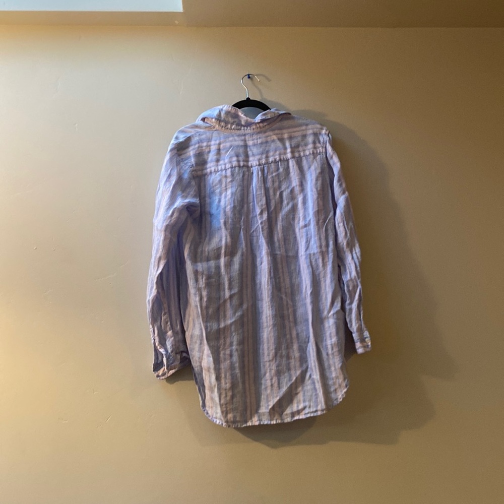 Gap button down, tunic blue and pink